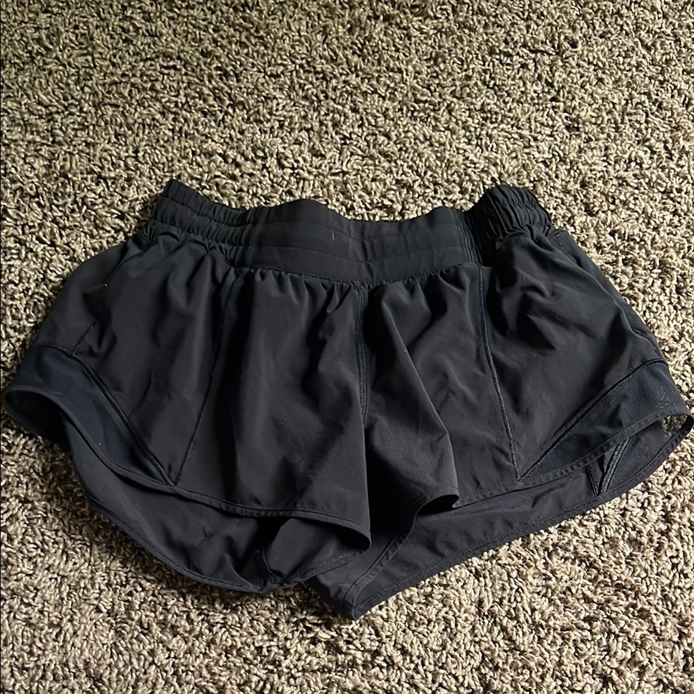 Black lulu hotty hot shorts